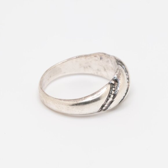 Vintage Sterling Silver Knot Ring - Picture 3 of 6